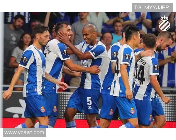 北京足球队默契配合解析与战术探讨助力球队冲击更高目标